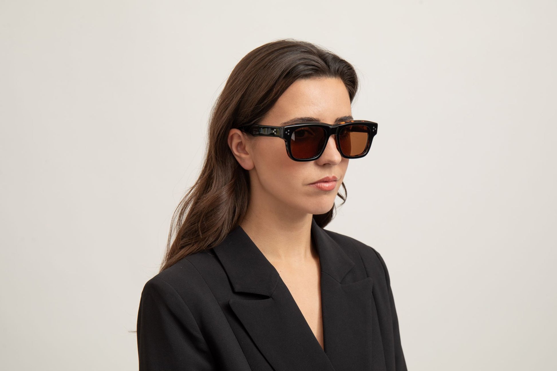 Alma women Stylish sun glasses by SØLÆR Marseille  